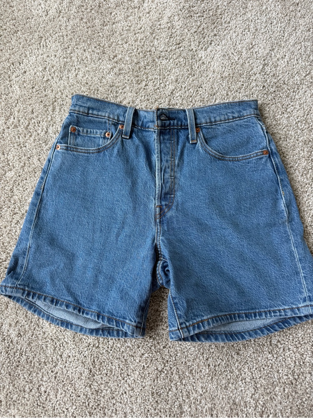 Levi's Mid-Blue Denim Men’s Shorts